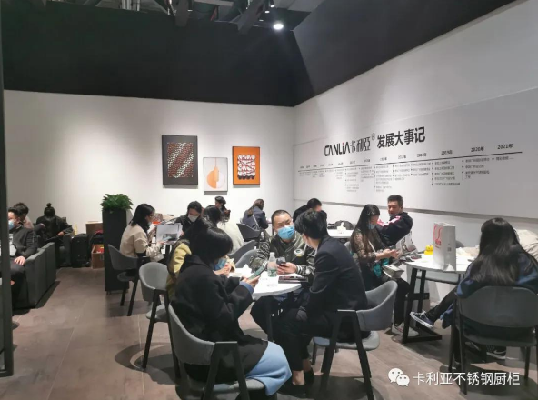 直击cq9电子不锈钢橱柜展馆热闹再现,打卡热点燃爆广州设计周
