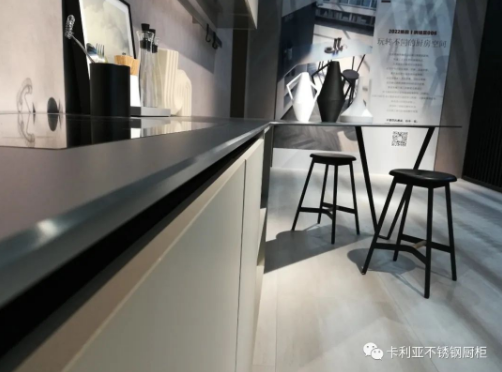 广州建博会首日告捷｜全钢画卷，精彩绽放
